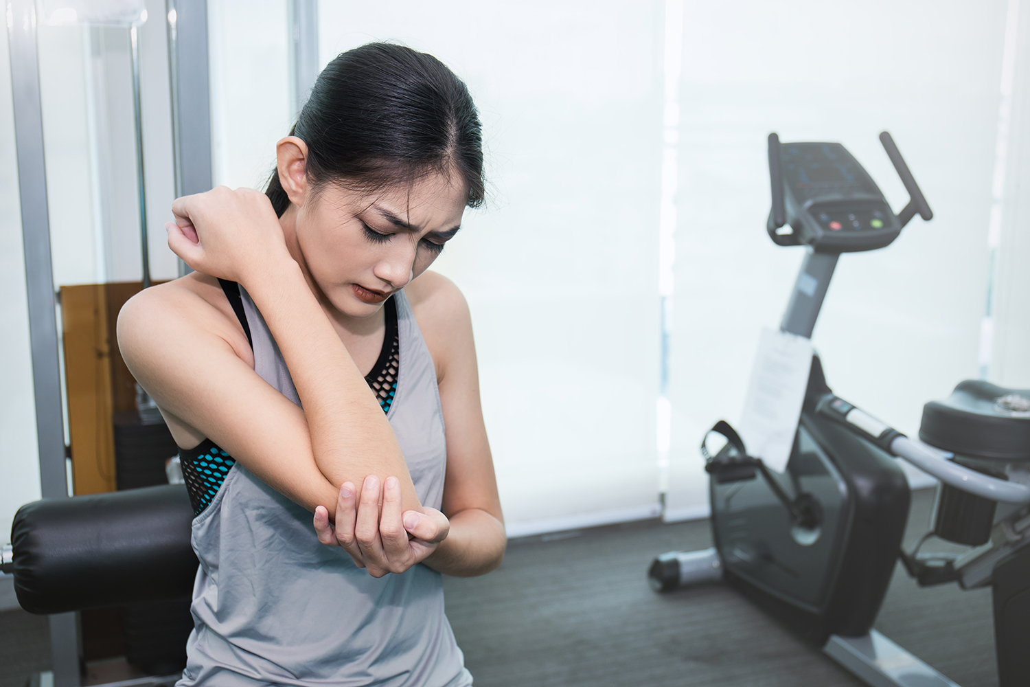 Arm Pain Treatment in Sarasota - Sarasota Chiropractic And Physical Therapy